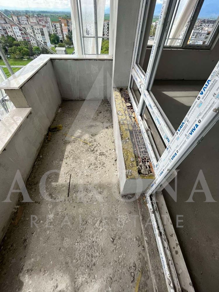 Тристаен с Акт 14 кв. Тракия - 0