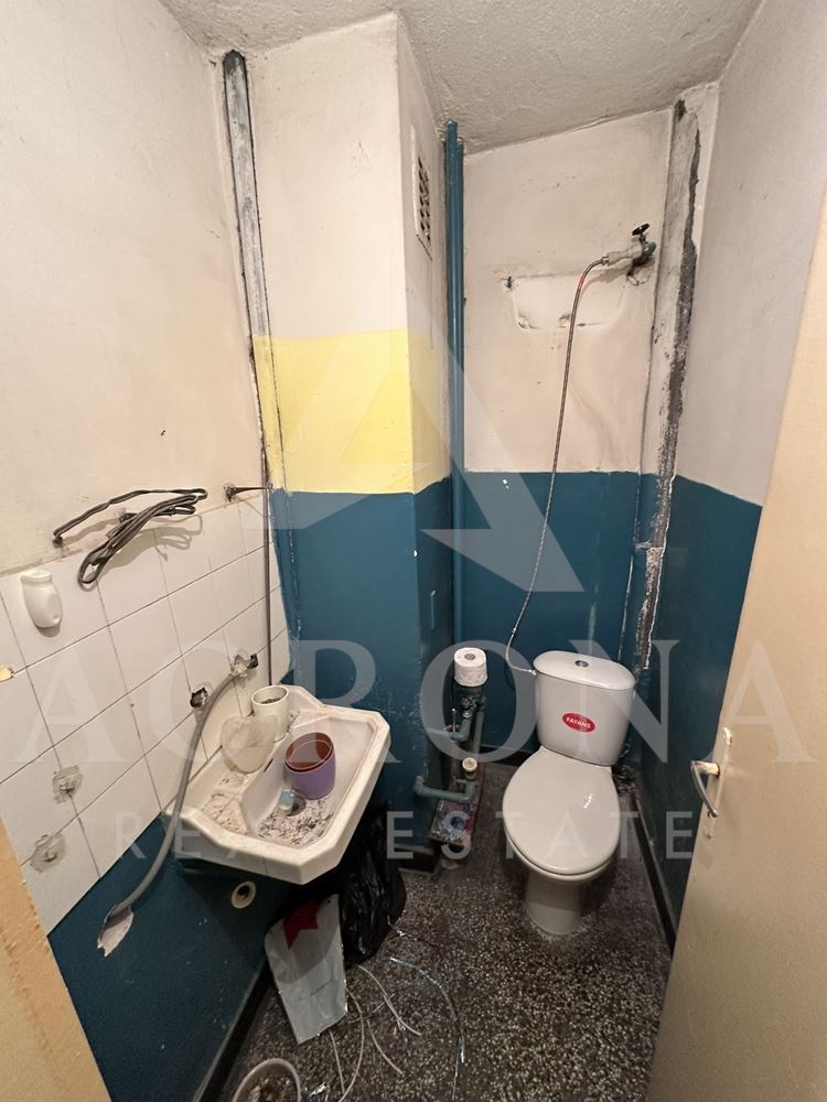 Реална Квадратура Четири Отделни Стаи-0 Реална Квадратура Четири Отделни Стаи - 0