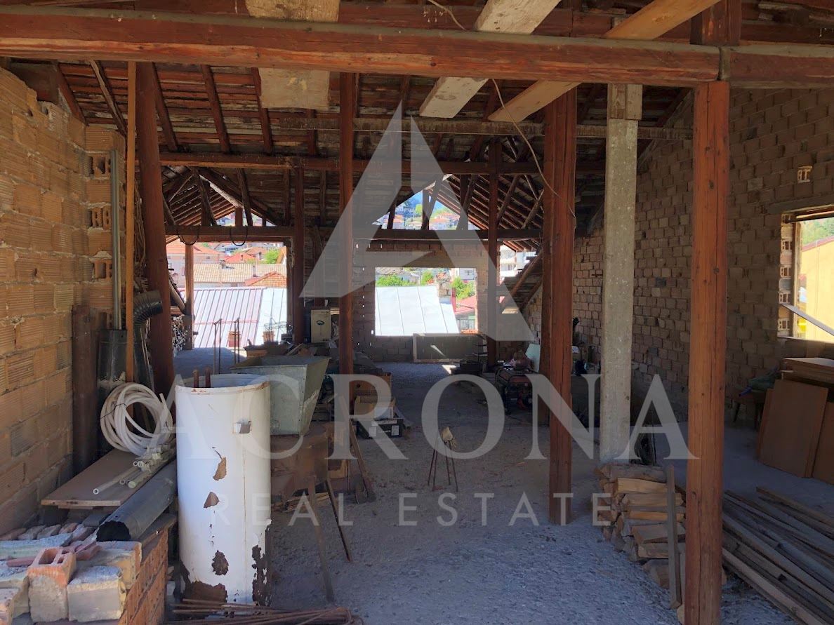 Етаж от къща в Чепеларе - 0