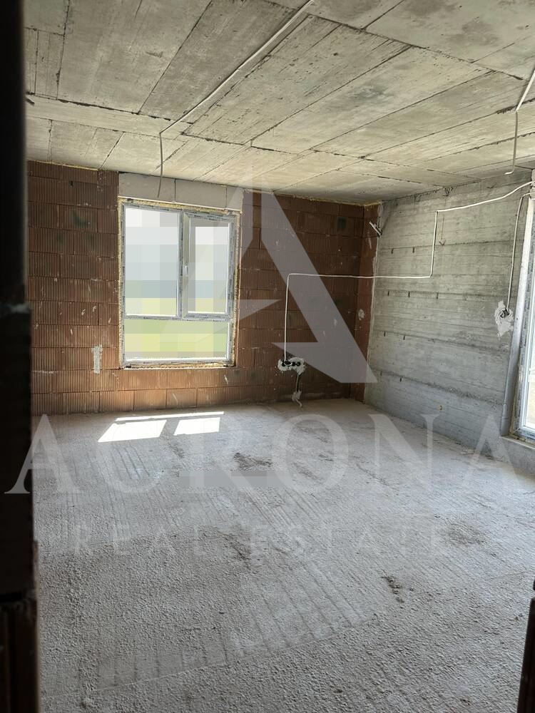 Двустаен на Остромила - 0