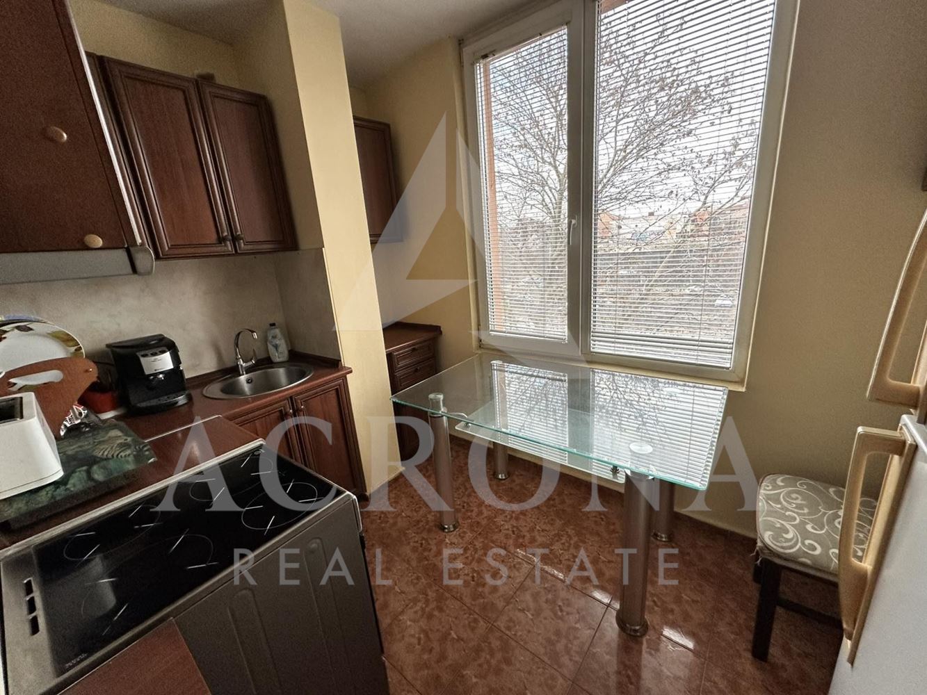 Четиристаен в Кючук Париж-0 Четиристаен в Кючук Париж - 0