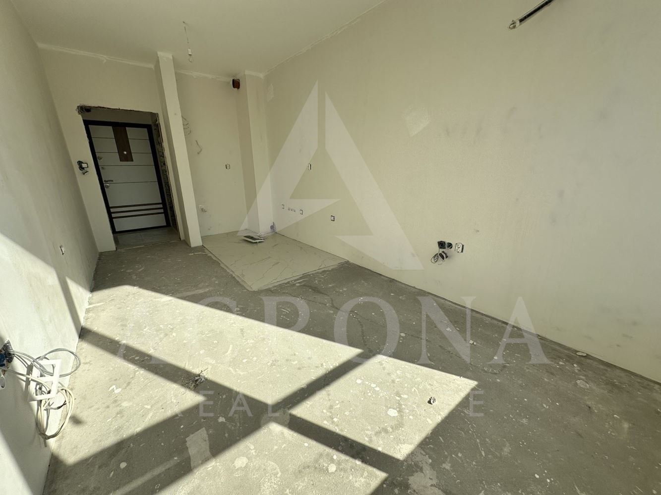 3 стаен! Пред акт 16! Малка сграда! Среден етаж! - 0