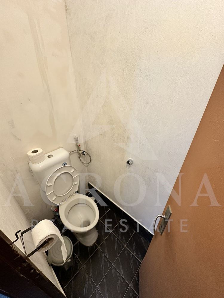 3 стаен! 4 отделни стаи! Предпочитан район за живеене! - 0