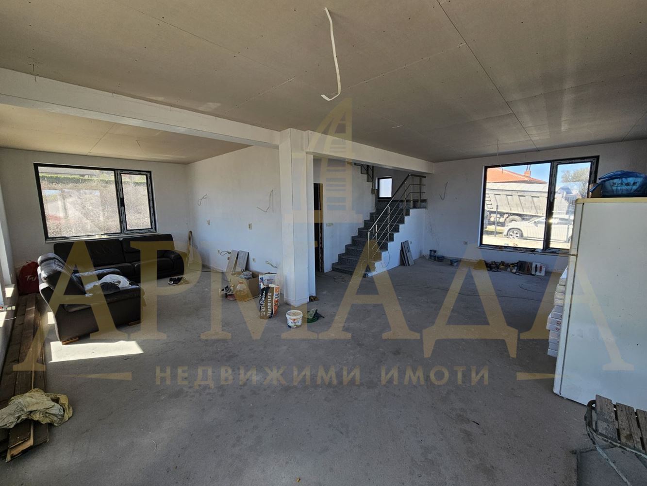 Самостоятелна къща в Брестник - 0