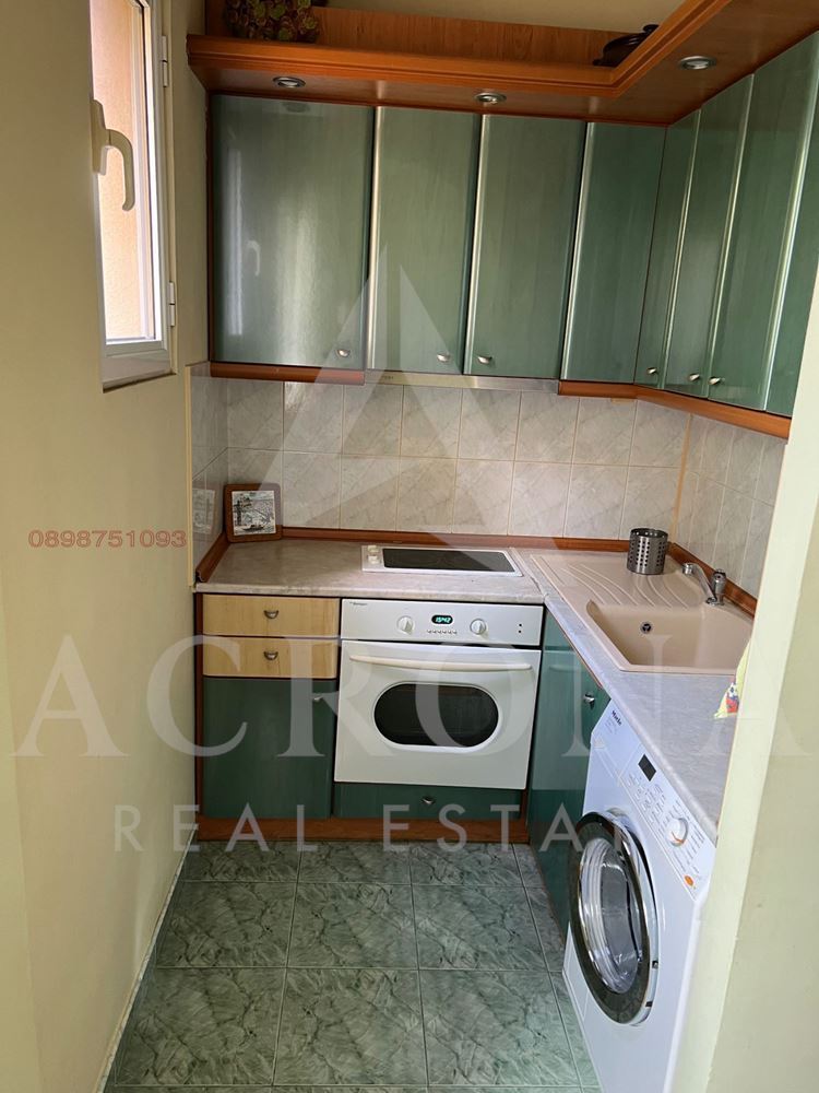 3 стаен! 4 отделни стаи! Реална квадратура! Среден етаж!-0 3 стаен! 4 отделни стаи! Реална квадратура! Среден етаж! - 0