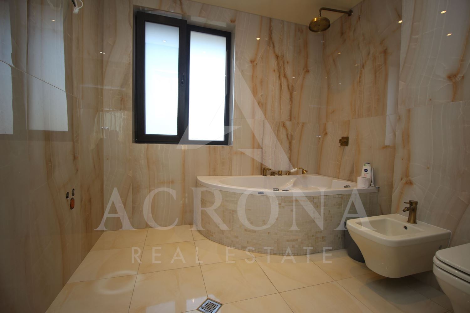 Луксозна къща в Беломорски! - 0