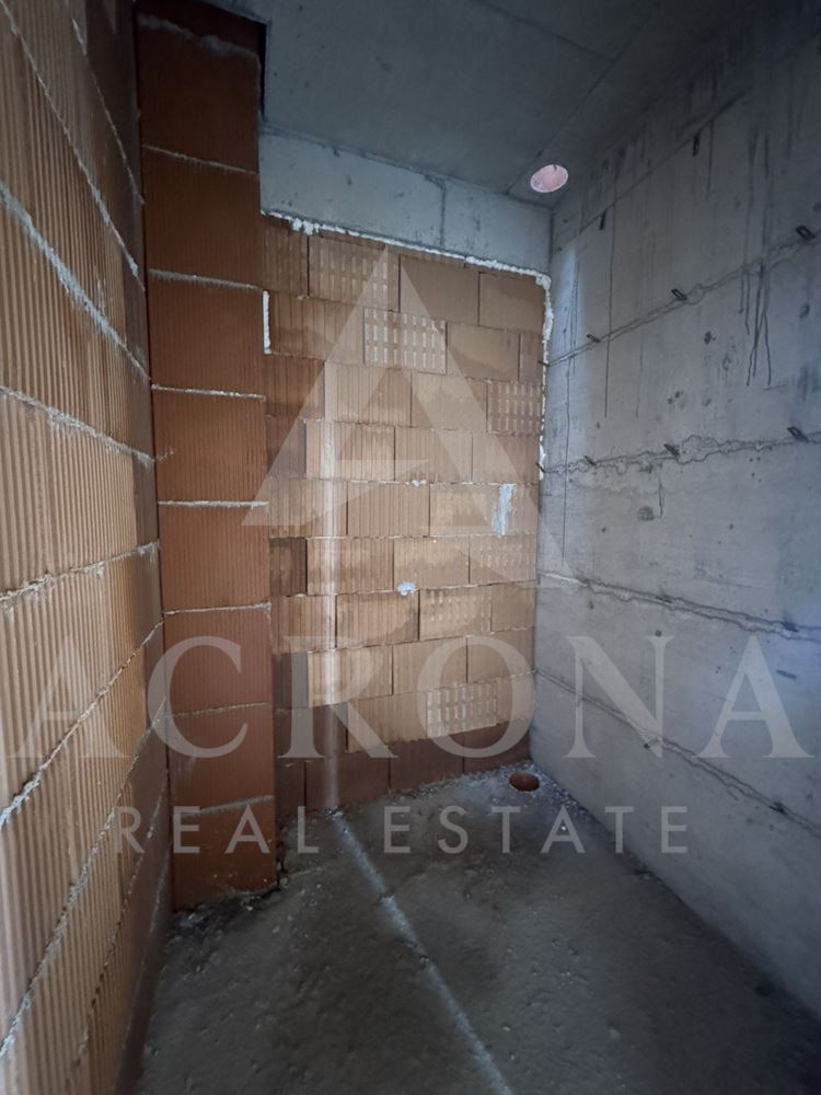 Къща с Акт 14 с. Маноле - 0