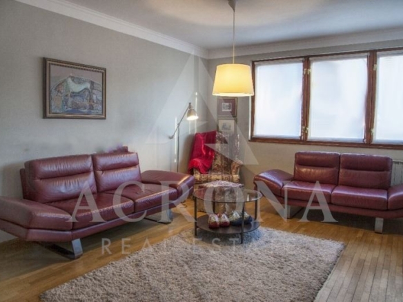 Тристаен в близост до Новотела - 0