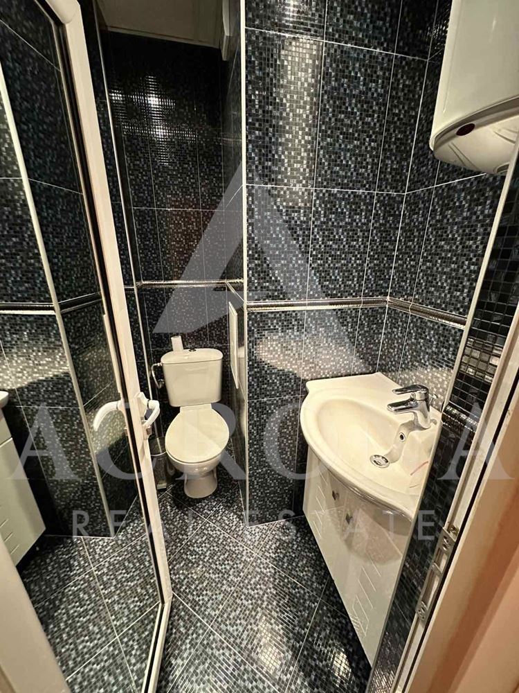 Четиристаен в Кючук Париж-0 Четиристаен в Кючук Париж - 0