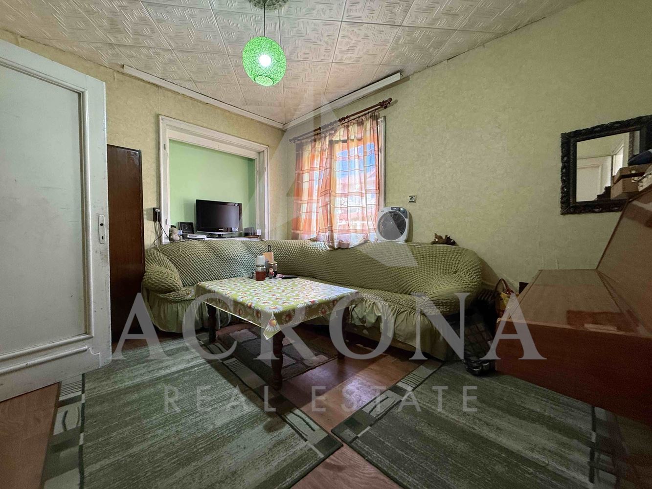 Самостоятелна къща гр. Велинград - 0