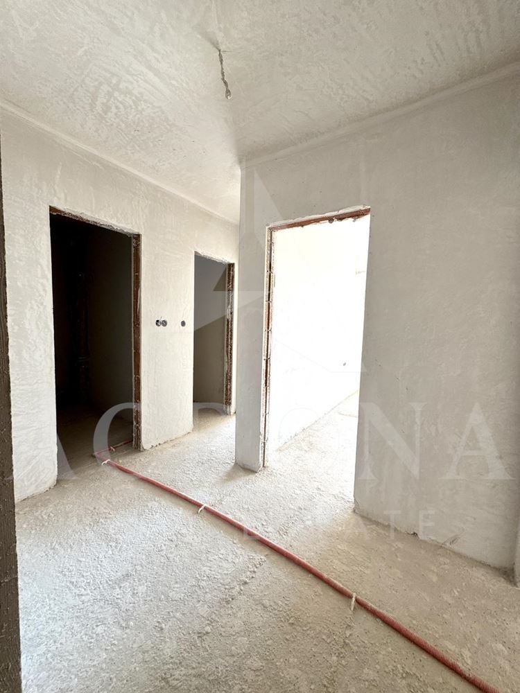 Тристаен апартамент с Акт 14 кв. Остромила-0 Тристаен апартамент с Акт 14 кв. Остромила - 0