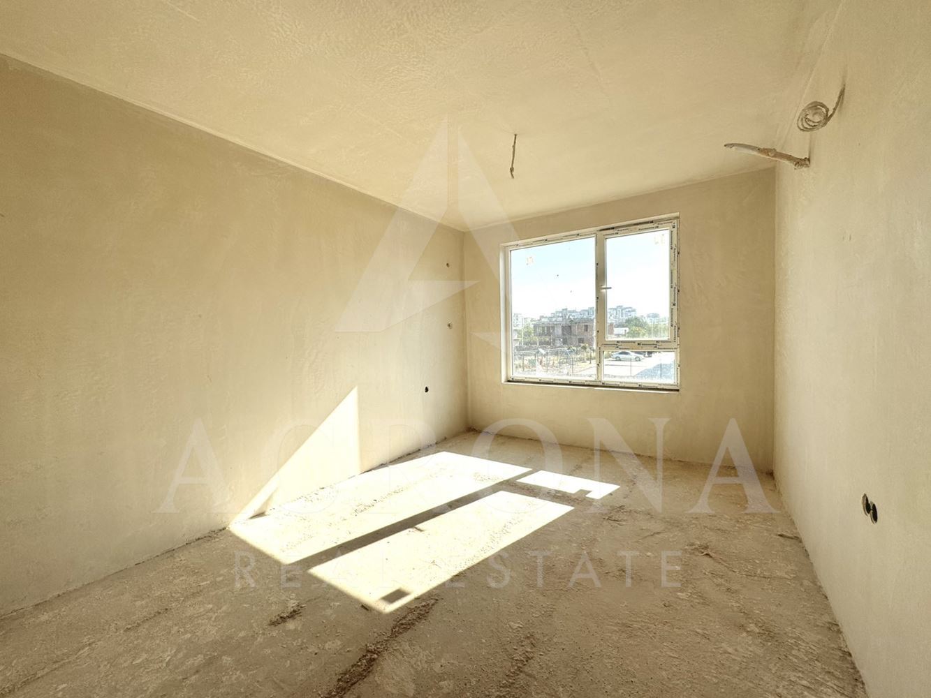 Тристаен апартамент с Акт 14 кв. Остромила-0 Тристаен апартамент с Акт 14 кв. Остромила - 0