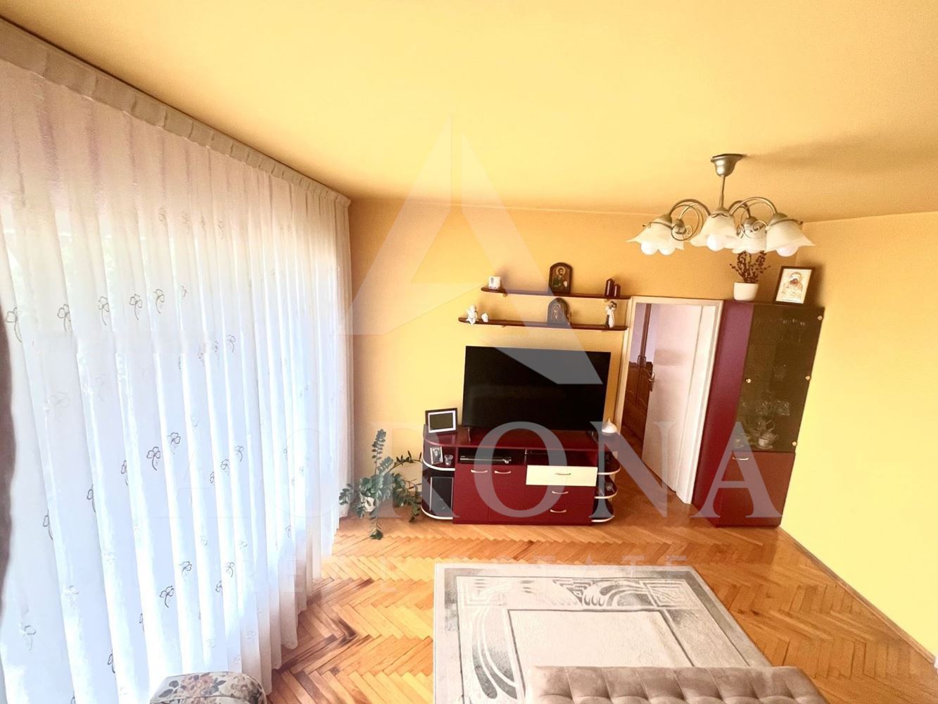 3 стаен! 4 отделни стаи! Реална квадратура! Среден етаж!-0 3 стаен! 4 отделни стаи! Реална квадратура! Среден етаж! - 0