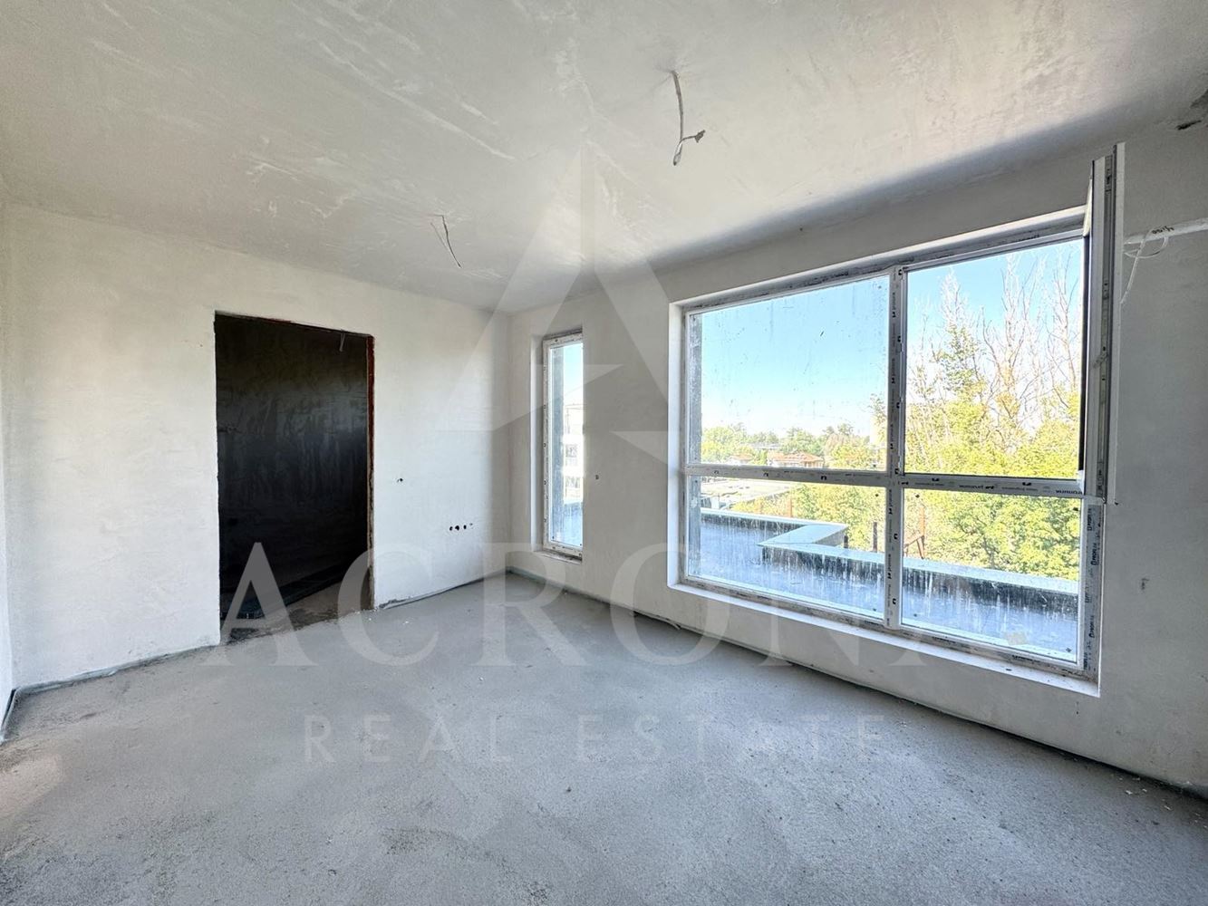 Многостаен мезонет с Акт 14 Гребна база - 0