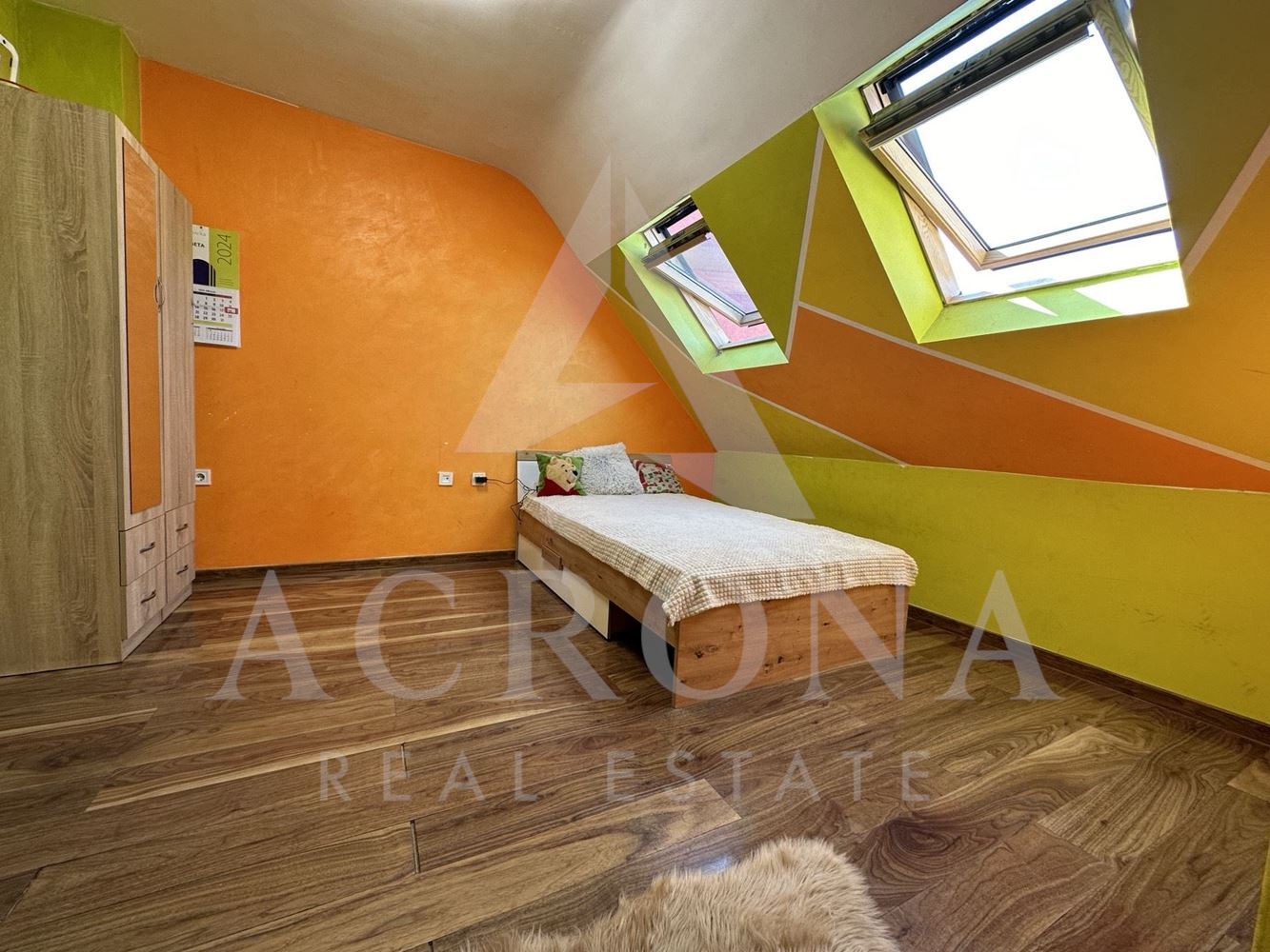 Четиристаен апартамент в Малка сграда с акт 16 и Гараж В Цената - 0