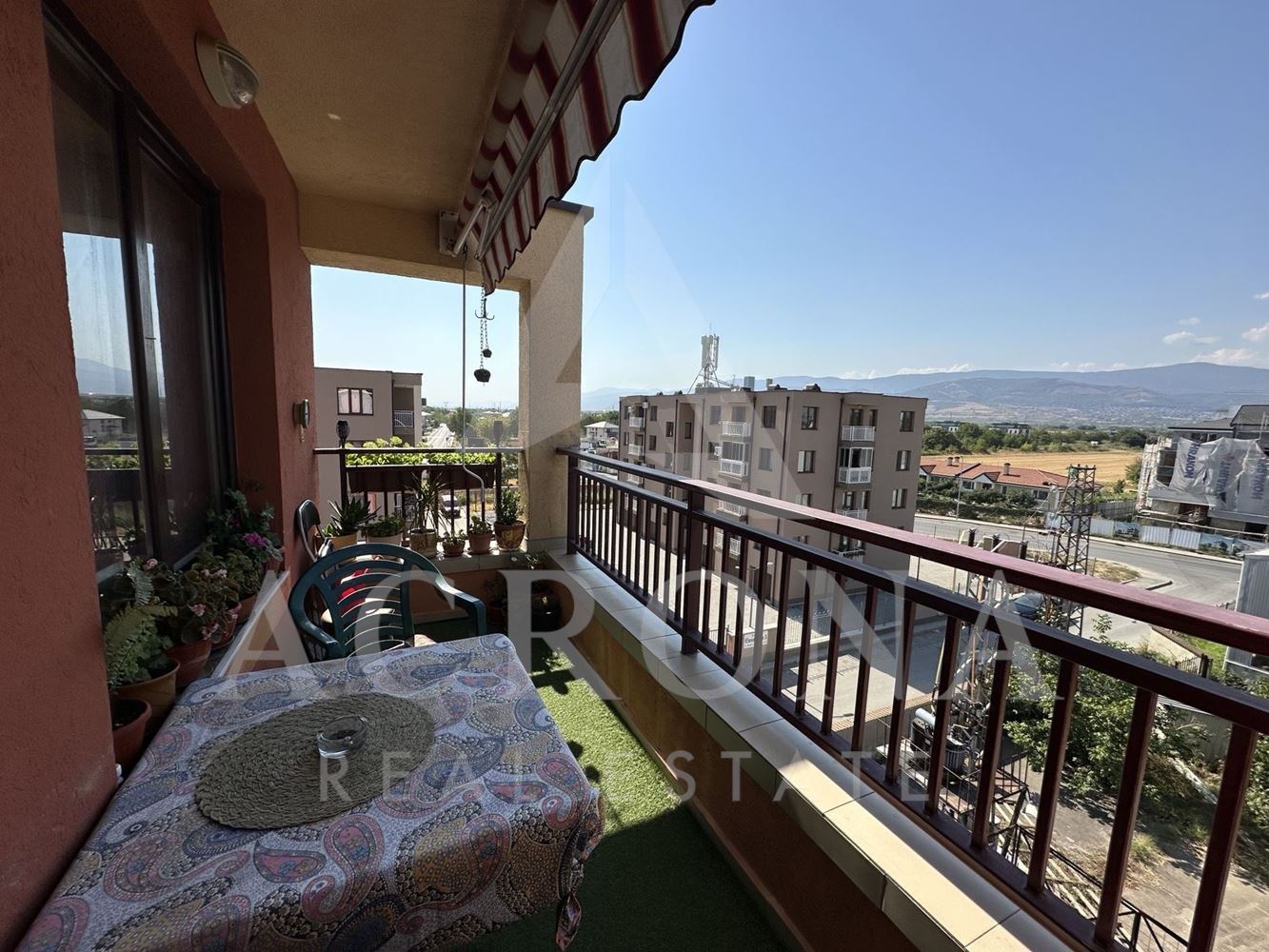 Четиристаен апартамент в Малка сграда с акт 16 и Гараж В Цената - 0