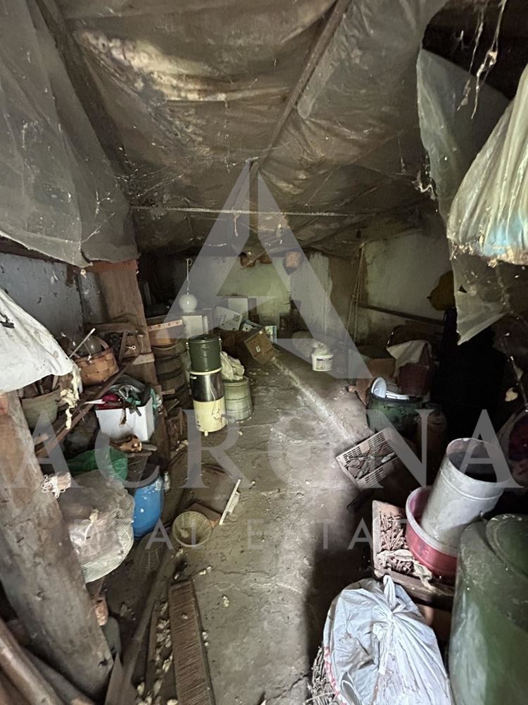 Къща в с. Момчиловци - 0