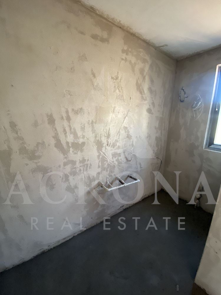 Къща в с. Първенец - 0