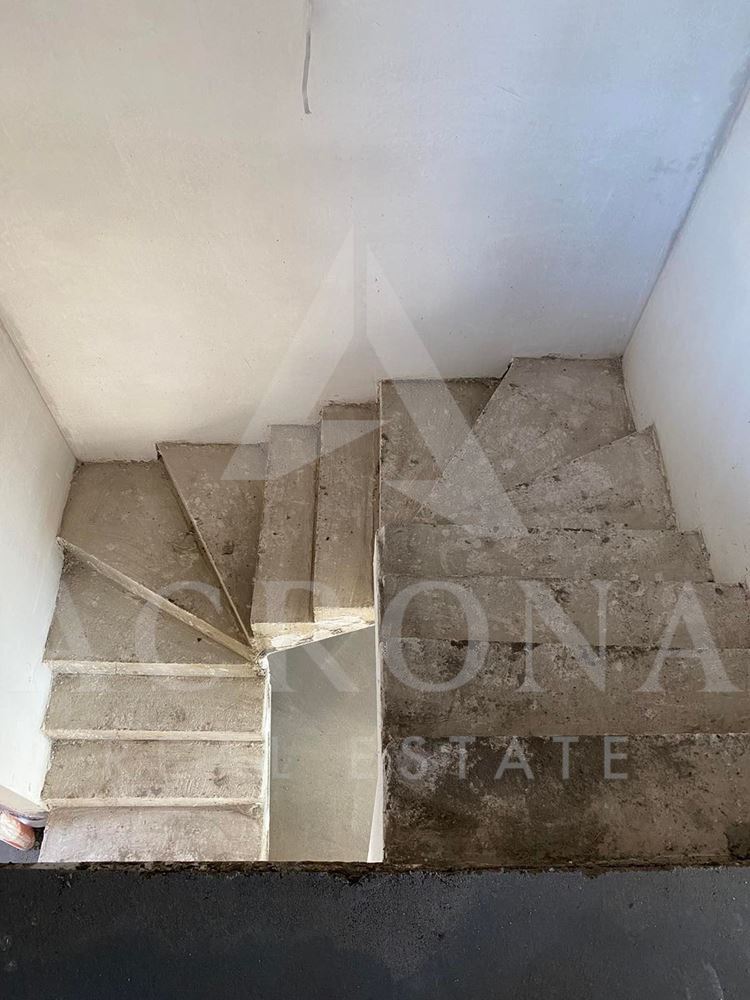 Къща в с. Първенец - 0