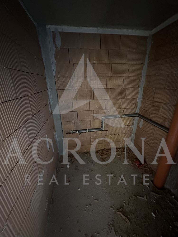 ТОП ЛОКАЦИЯ !!! На метри от х-л Санкт Петербург - 0