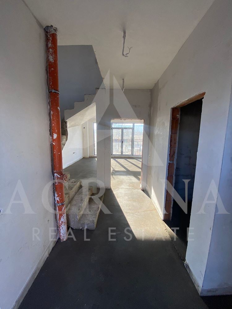 Къща в с. Първенец - 0