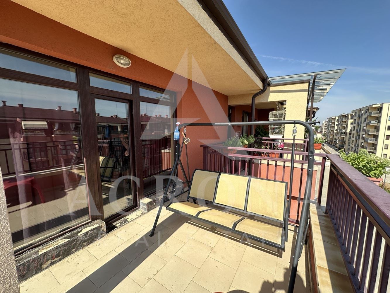 Четиристаен апартамент в Малка сграда с акт 16 и Гараж В Цената - 0