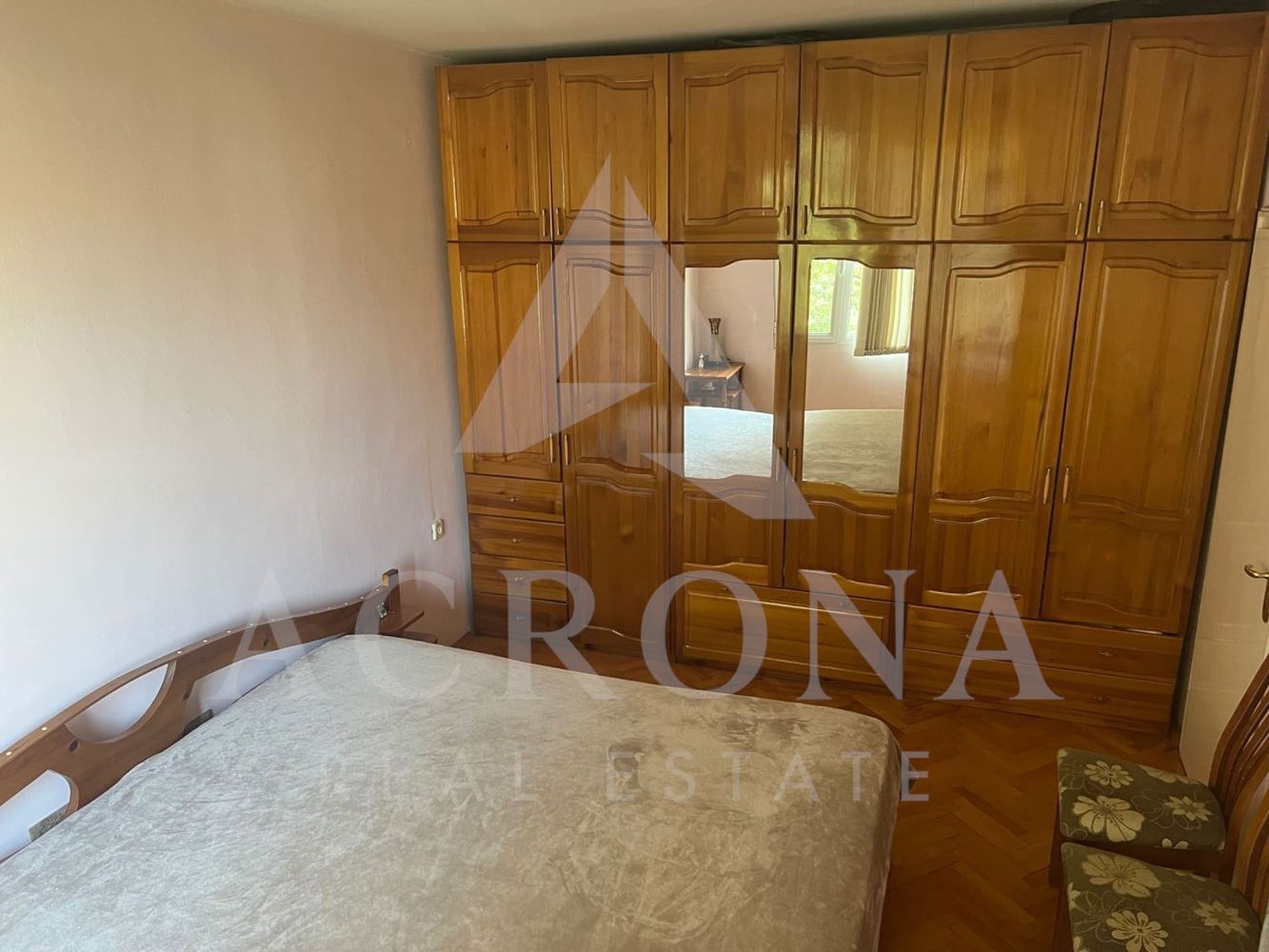 3 стаен! 4 отделни стаи! Реална квадратура! Среден етаж!-0 3 стаен! 4 отделни стаи! Реална квадратура! Среден етаж! - 0