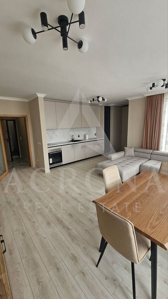 Просторен двустаен в Кършияка - 0