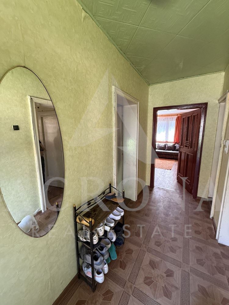 Самостоятелна къща гр. Велинград - 0