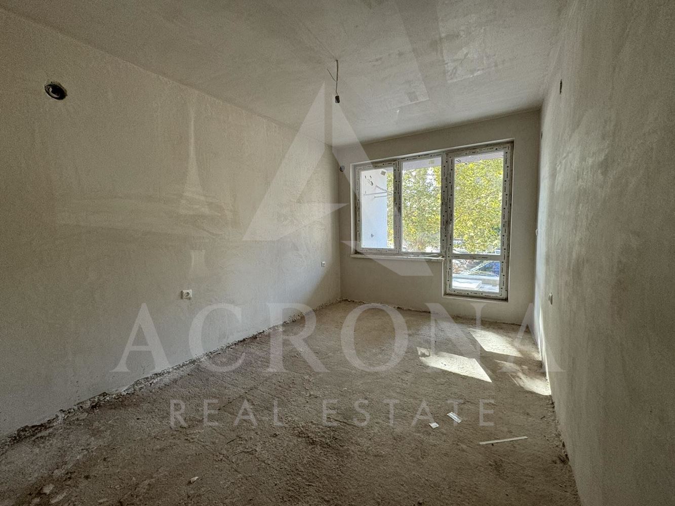 Двустаен апартамент кв. Остромила - 0