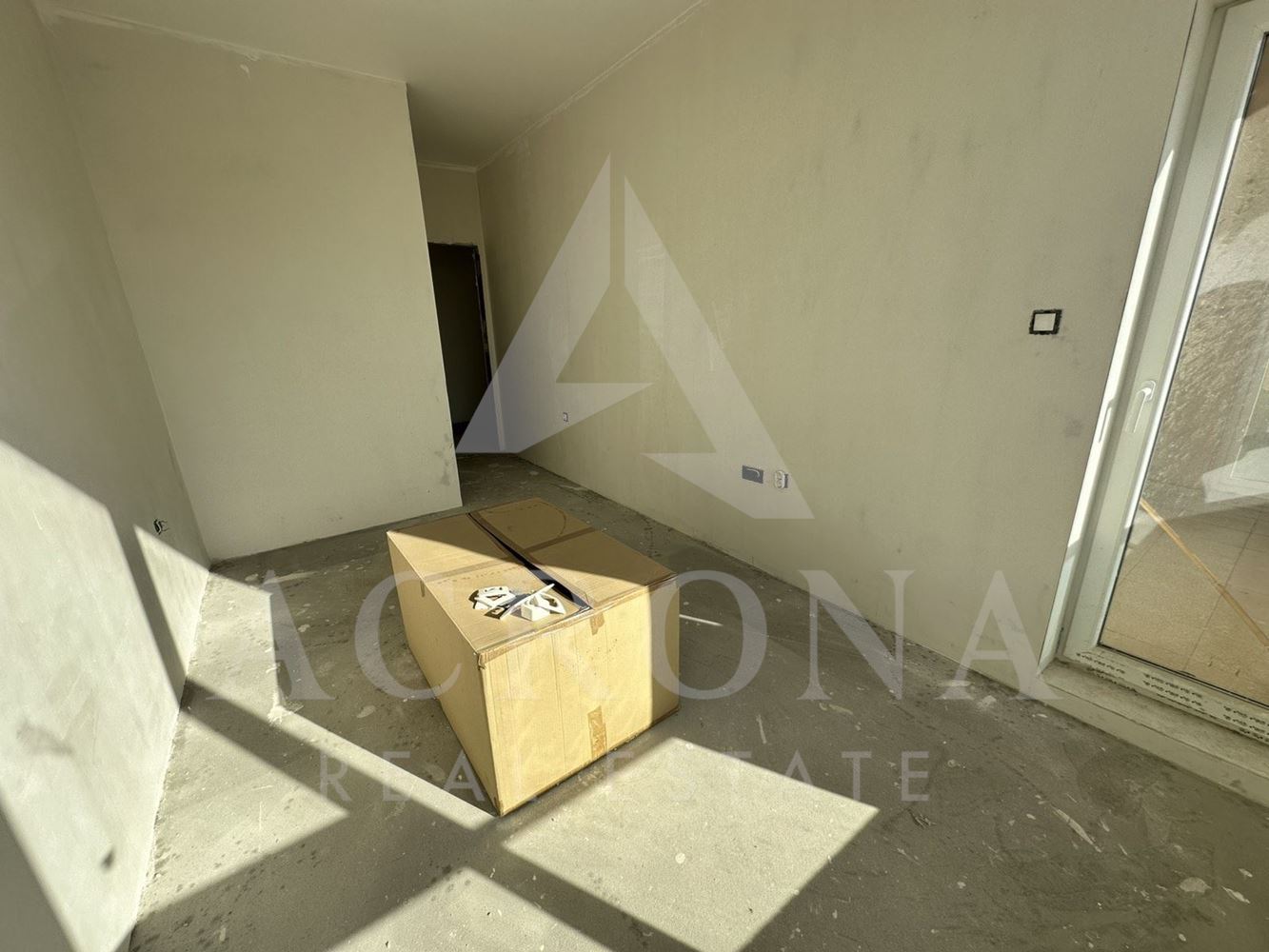 3 стаен! Пред акт 16! Малка сграда! Среден етаж! - 0