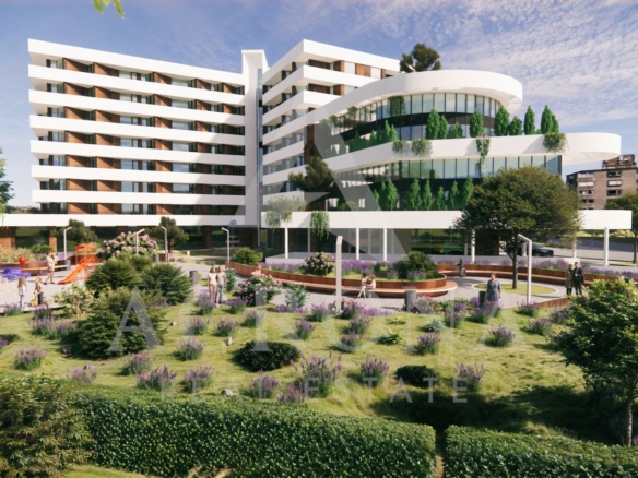 Тристаен апартамент в Луксозна сграда - 0