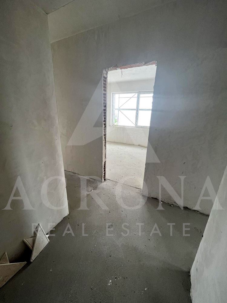 Тристаен с Акт 14 кв. Тракия - 0