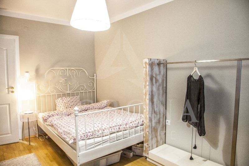 Тристаен в близост до Новотела-0 Тристаен в близост до Новотела - 0