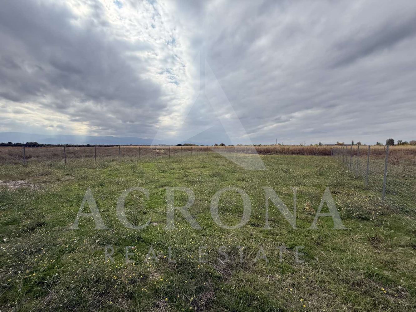 Чудесен парцел за жилищно строителство-Войводиново-0 Чудесен парцел за жилищно строителство-Войводиново - 0