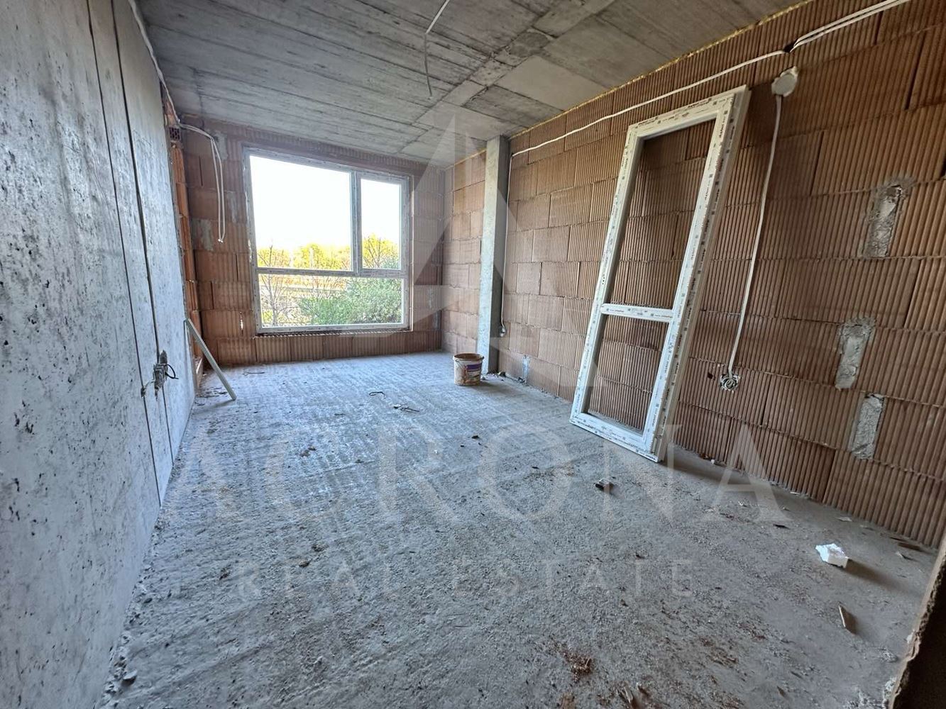 Тристаен на Младежки Хълм-0 Тристаен на Младежки Хълм - 0