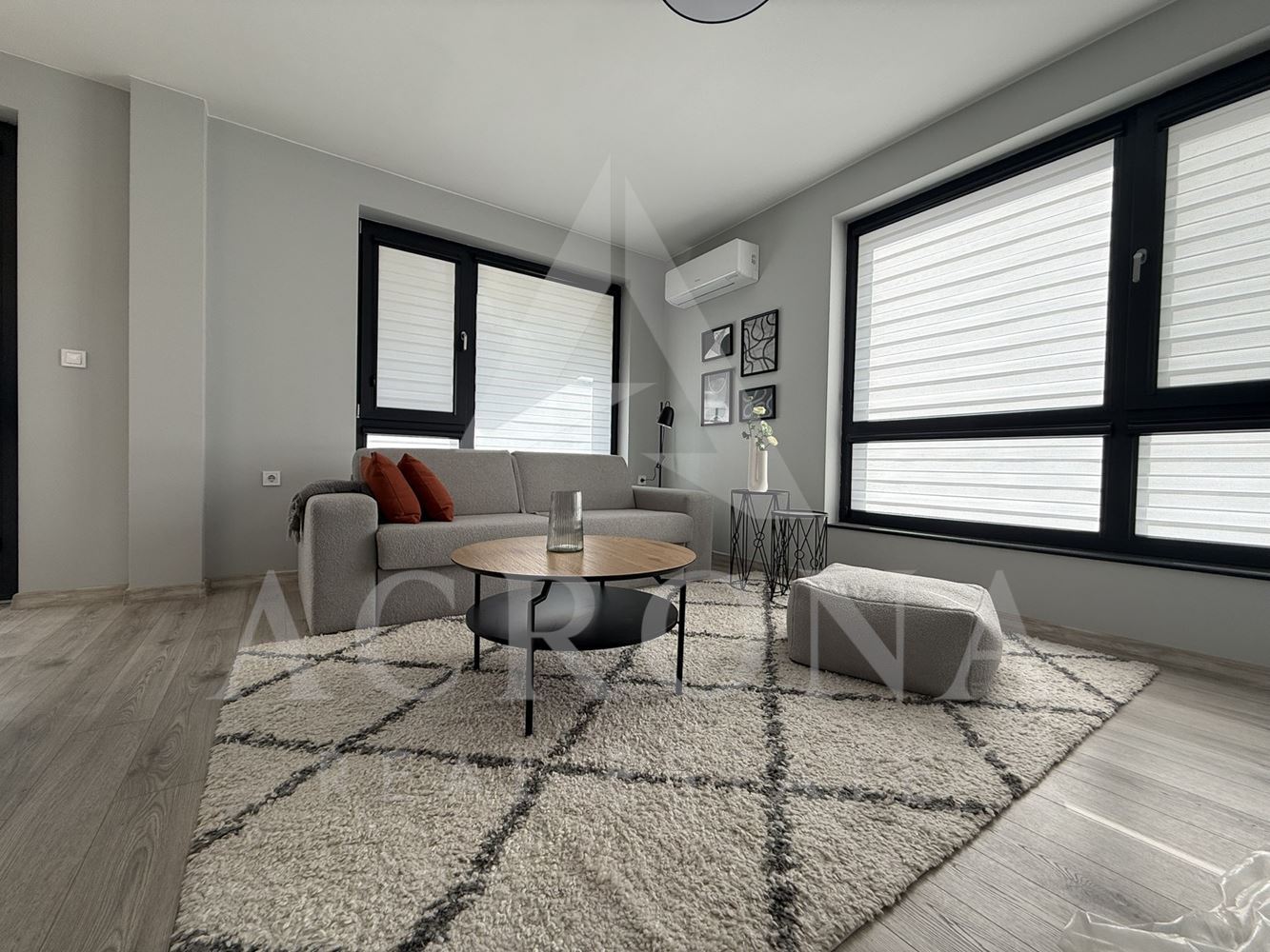 Луксозна Сграда с Акт 16-0 Луксозна Сграда с Акт 16 - 0