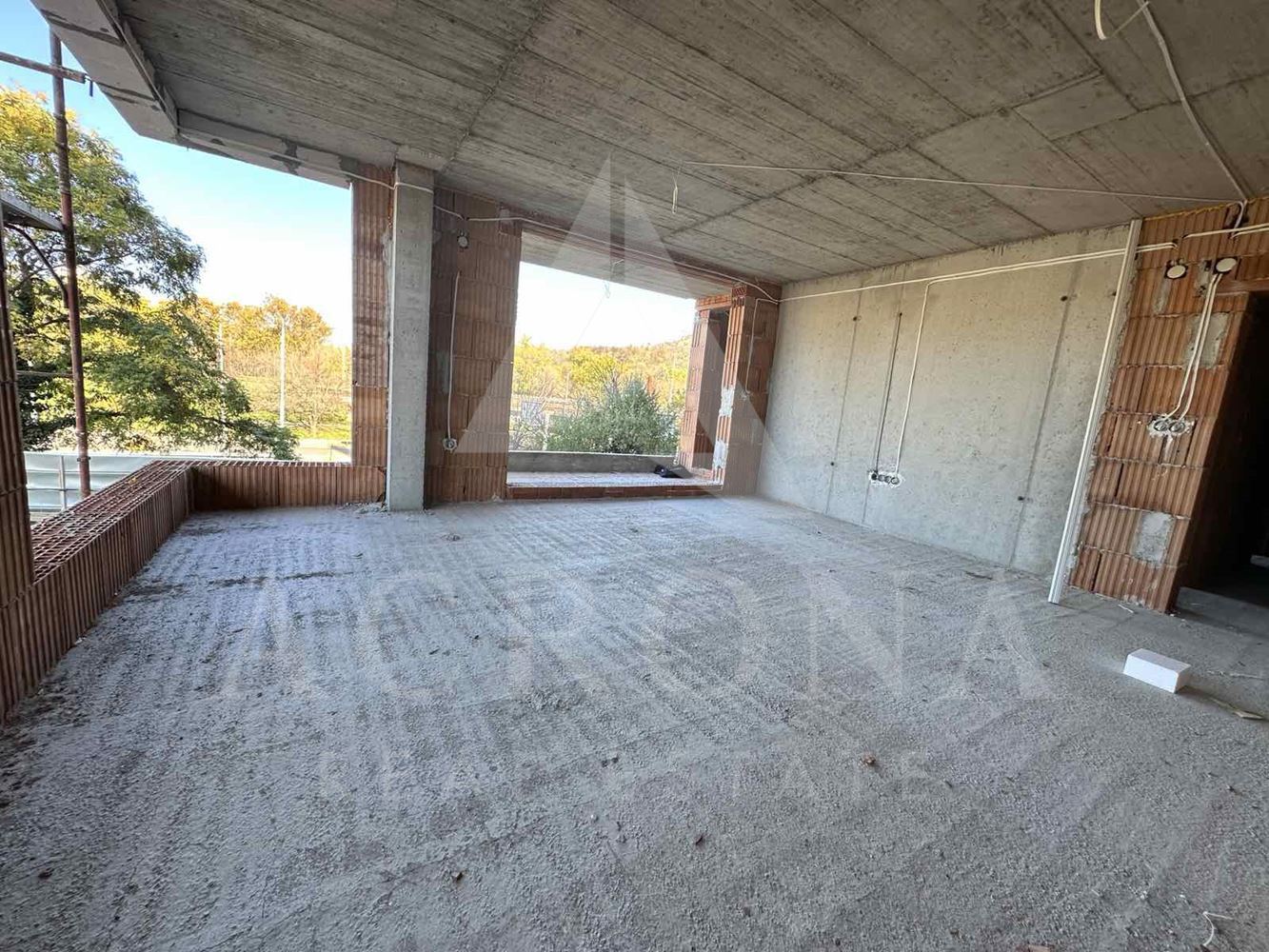 Тристаен на Младежки Хълм-0 Тристаен на Младежки Хълм - 0