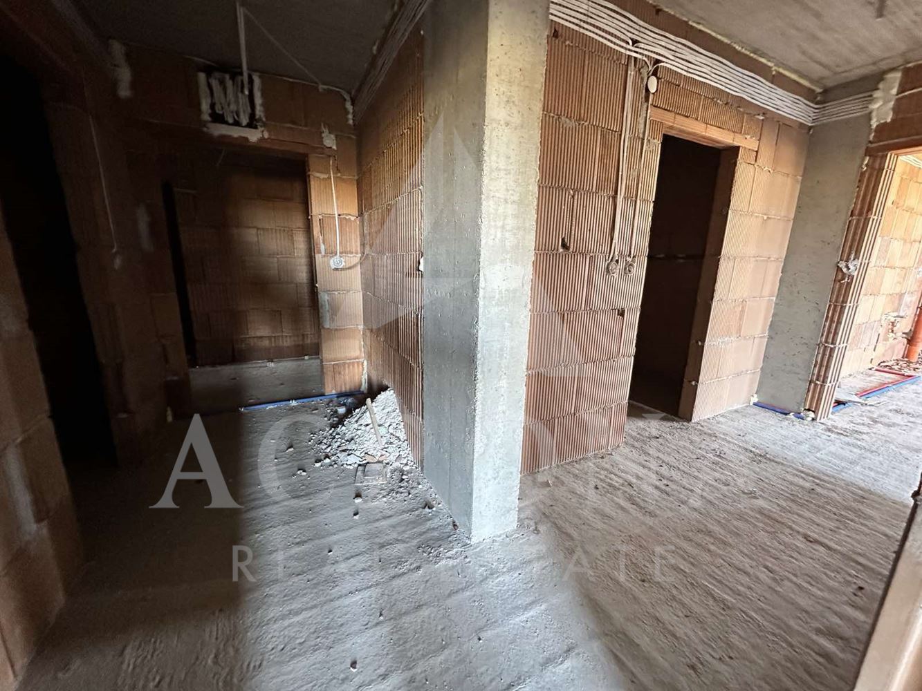 Тристаен на Младежки Хълм-0 Тристаен на Младежки Хълм - 0