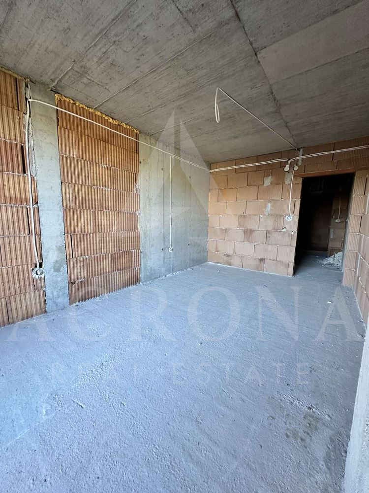 Тристаен на Младежки Хълм-0 Тристаен на Младежки Хълм - 0