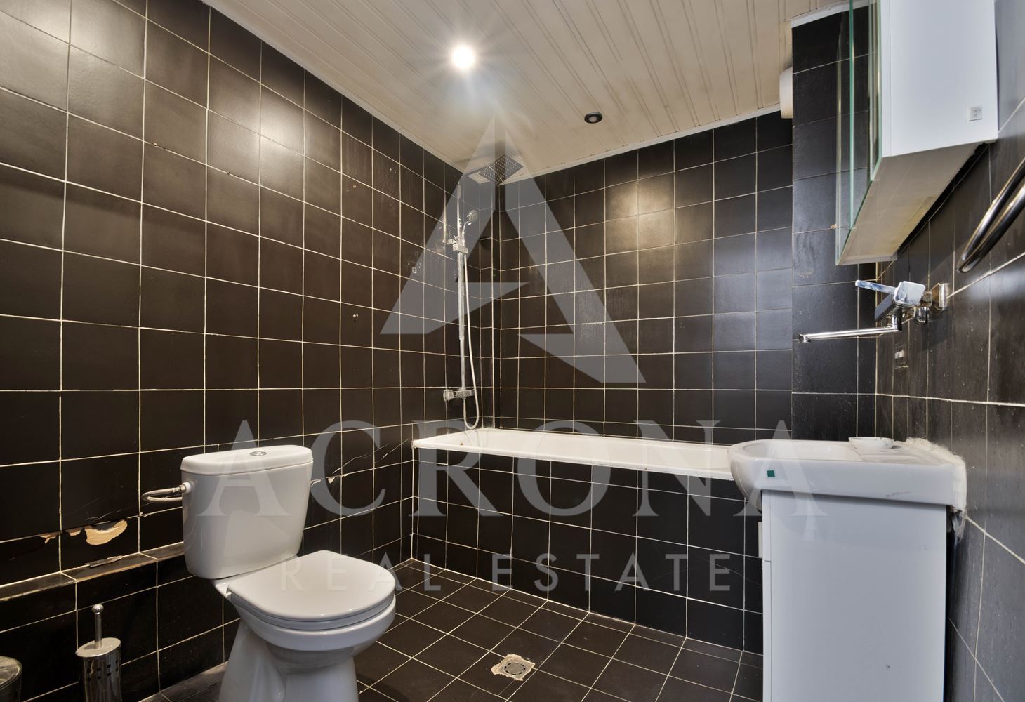 Къща в центъра на Пловдив-0 Къща в центъра на Пловдив - 0