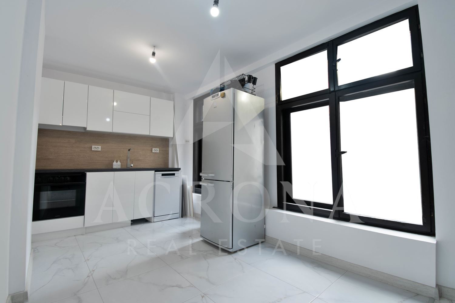 Къща в центъра на Пловдив-0 Къща в центъра на Пловдив - 0