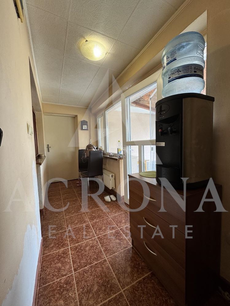 Самостоятелна еднофамилна къща с. Голям чардак - 0