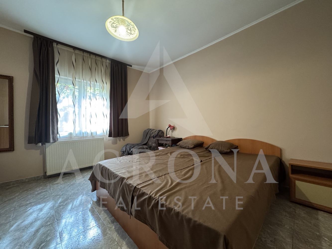 Самостоятелна еднофамилна къща с. Голям чардак - 0