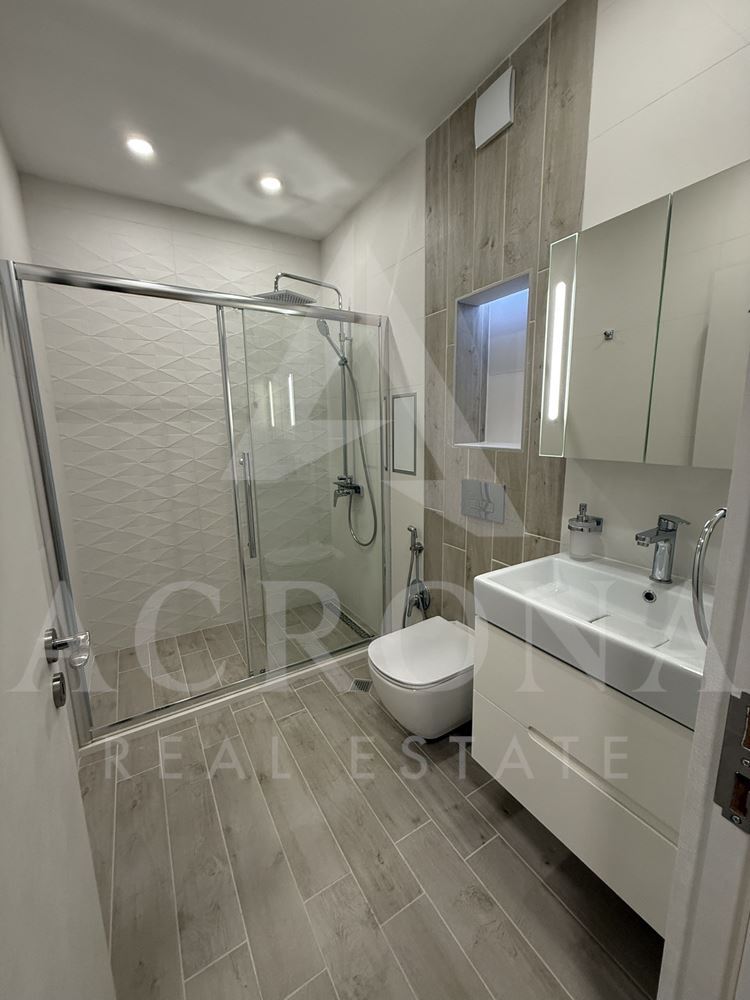 Луксозна Сграда с Акт 16-0 Луксозна Сграда с Акт 16 - 0