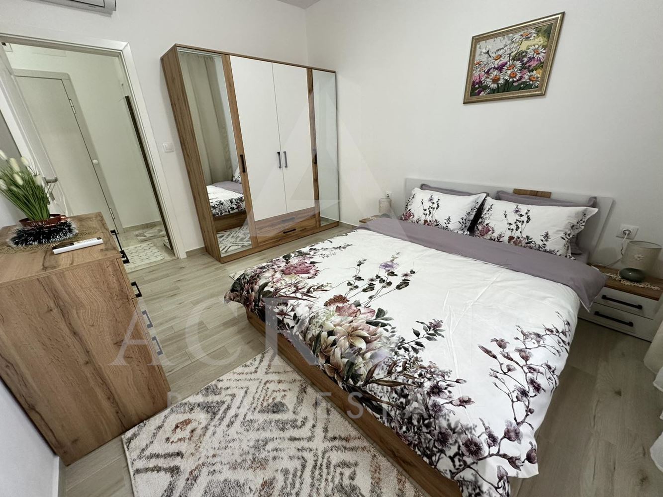 Обзаведен двустаен на Остромила - 0