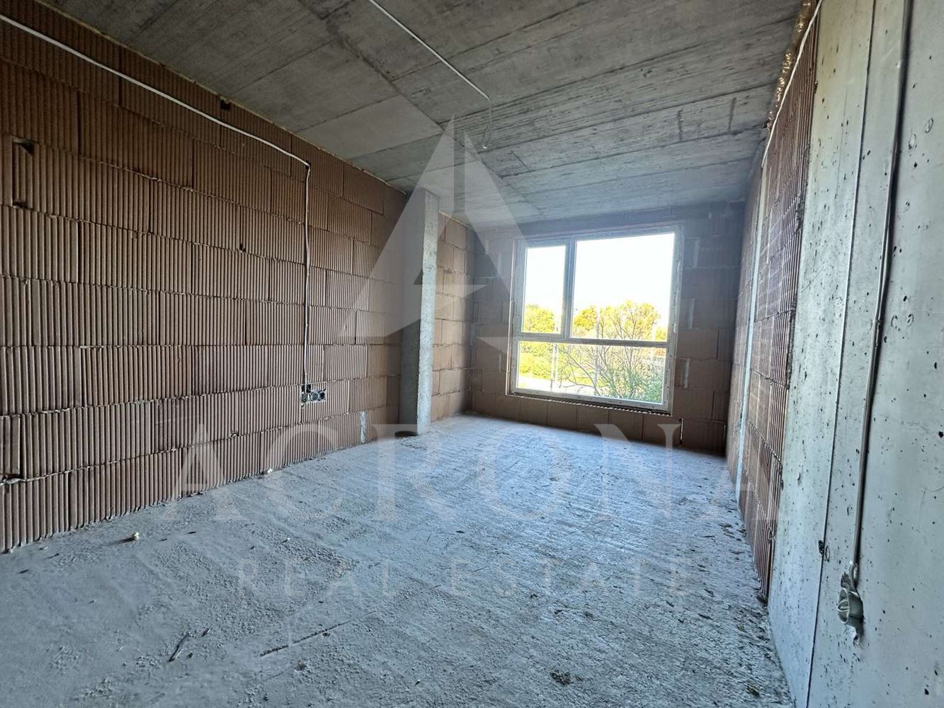 Тристаен на Младежки Хълм-0 Тристаен на Младежки Хълм - 0