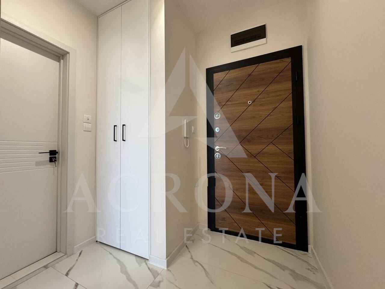 Обзаведен двустаен на Остромила-0 Обзаведен двустаен на Остромила - 0