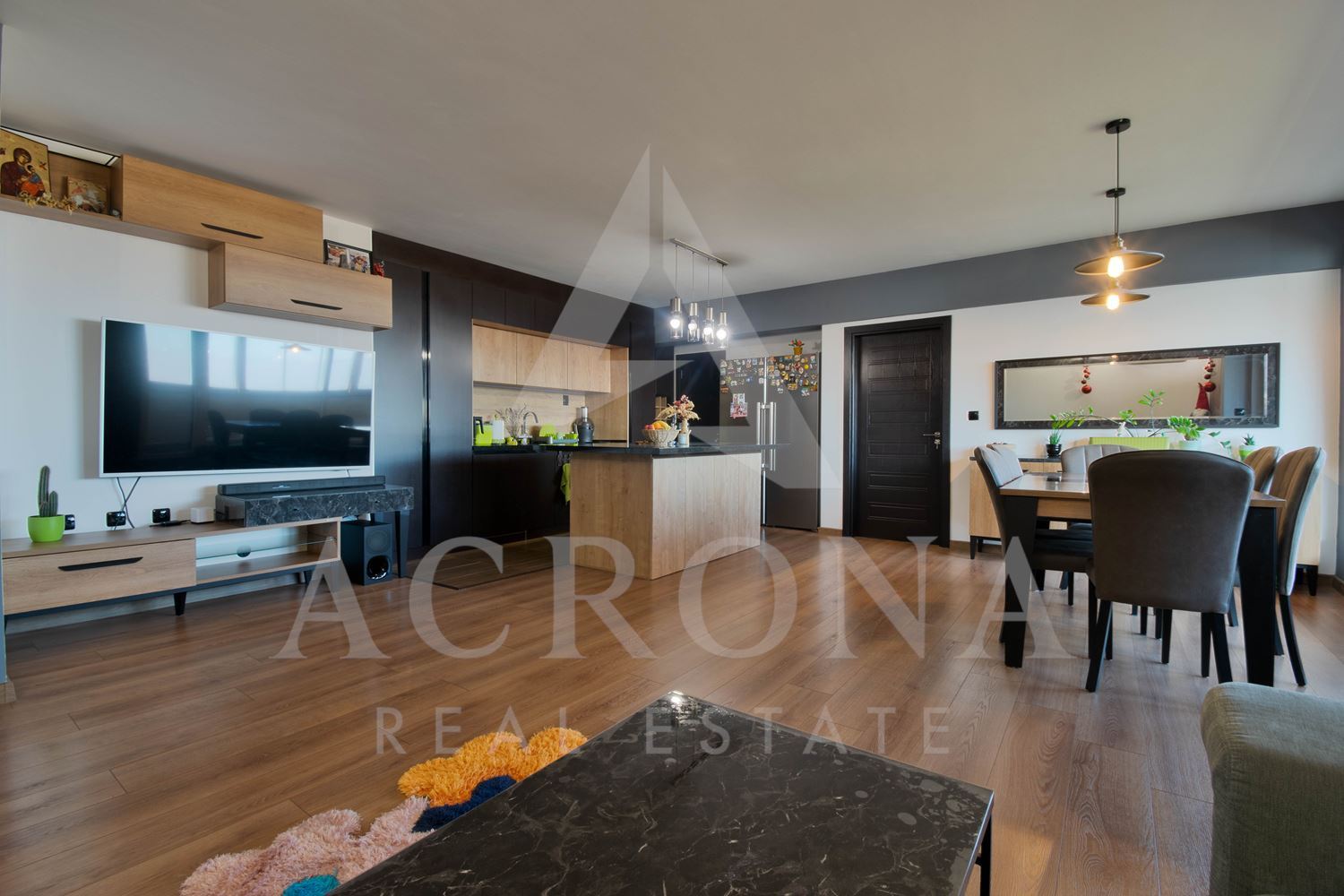 Единствен по рода си апартамент-0 Единствен по рода си апартамент - 0