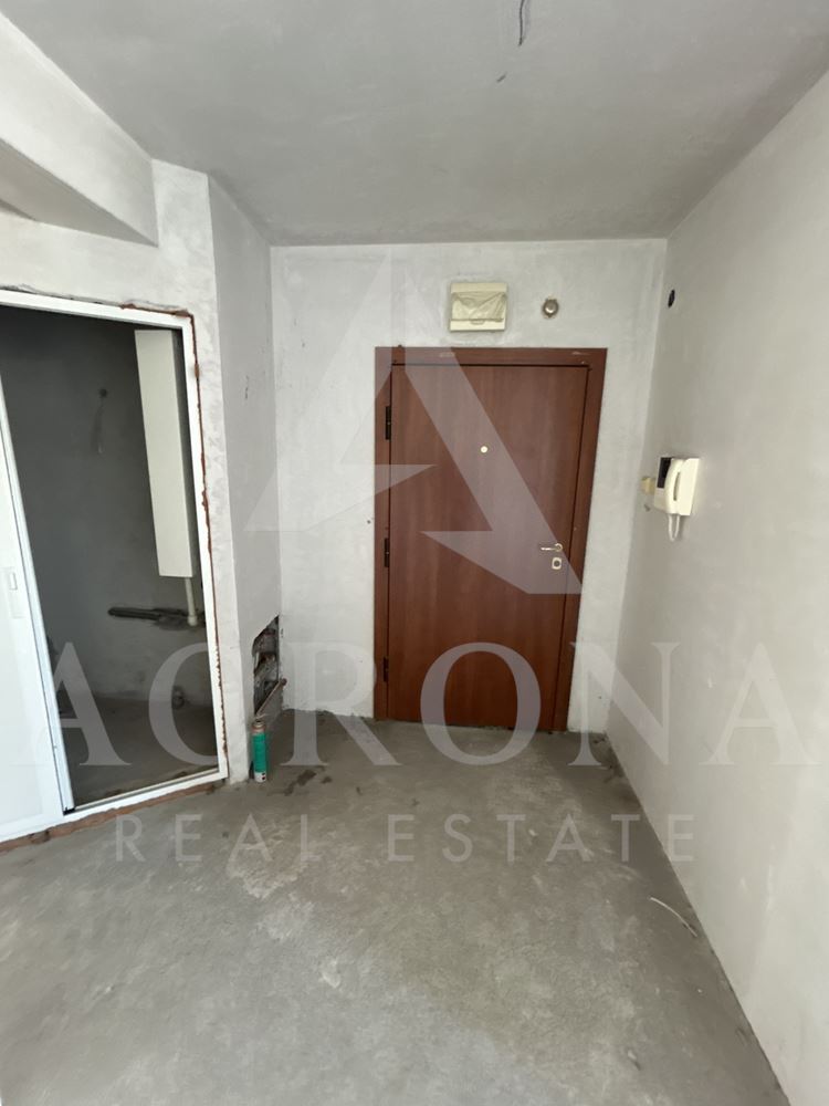 3 стаен! Акт 16! Топ локация! Малка сграда! Възможност за закупуване и на гараж!-0 3 стаен! Акт 16! Топ локация! Малка сграда! Възможност за закупуване и на гараж! - 0